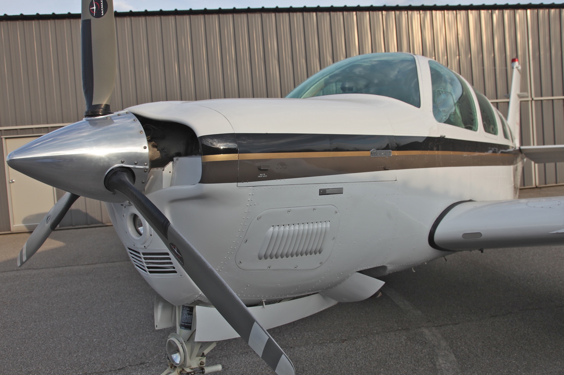 Aircraft Brokerage Services